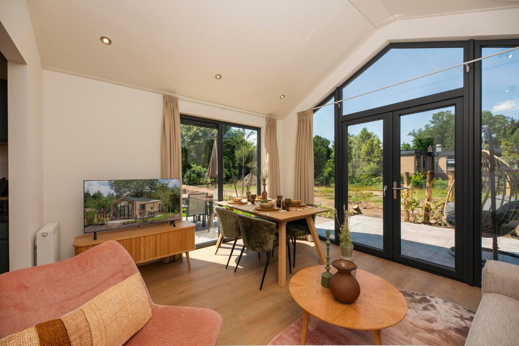 Veluwepark De Bosgraaf | Comfort Met Hottub Lieren Rom bilde